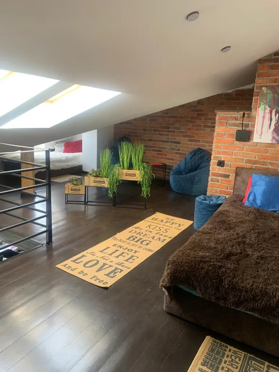 Двухуровневая 2 комнатная квартира