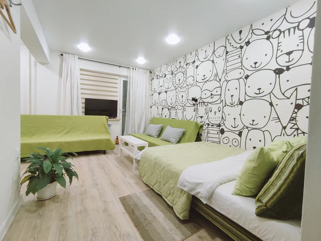 Кв-студия с отдельной спальней с лоджией Центр в5мин, напротив универа