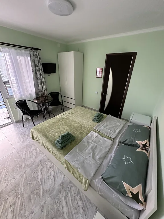 Уютный мини отель "Мыс Сухума" на берегу Черного моря