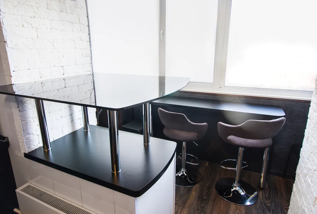 Апартаменты возле ТЦ Триумф с балконом