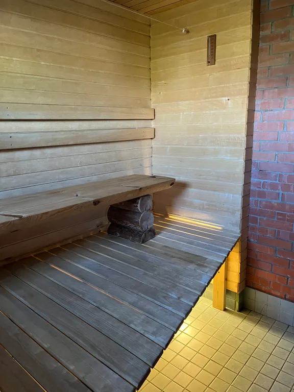 Домик в городе