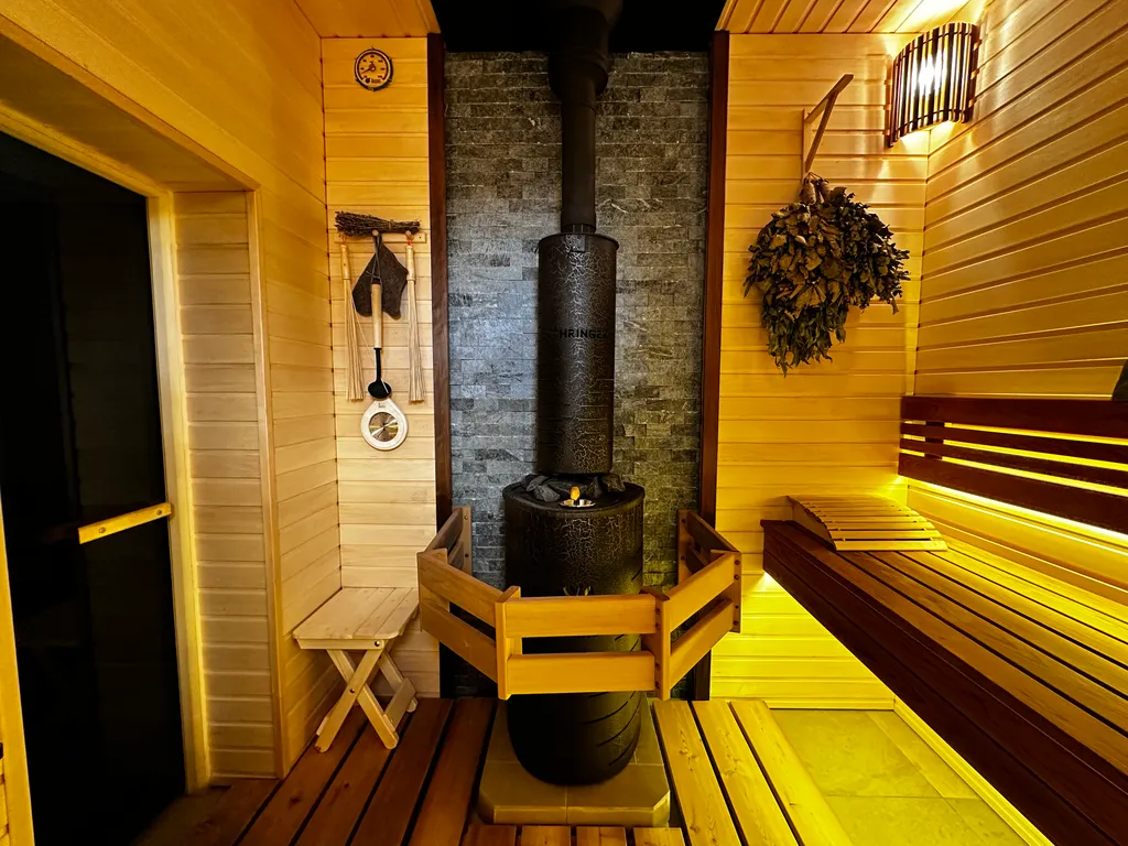 Вилла на 8 гостей с теплым бассейном и беседкой для барбекю