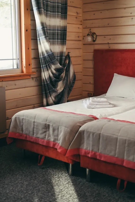 Частный дом рядом с горой