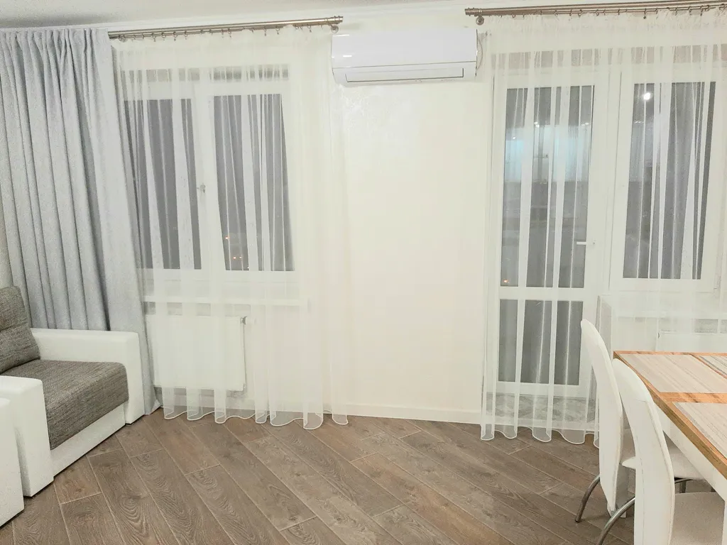 Квартира студия в новостройке в центре