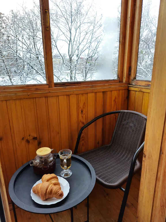 Апартаменты с балконом рядом с Комаровским рынком