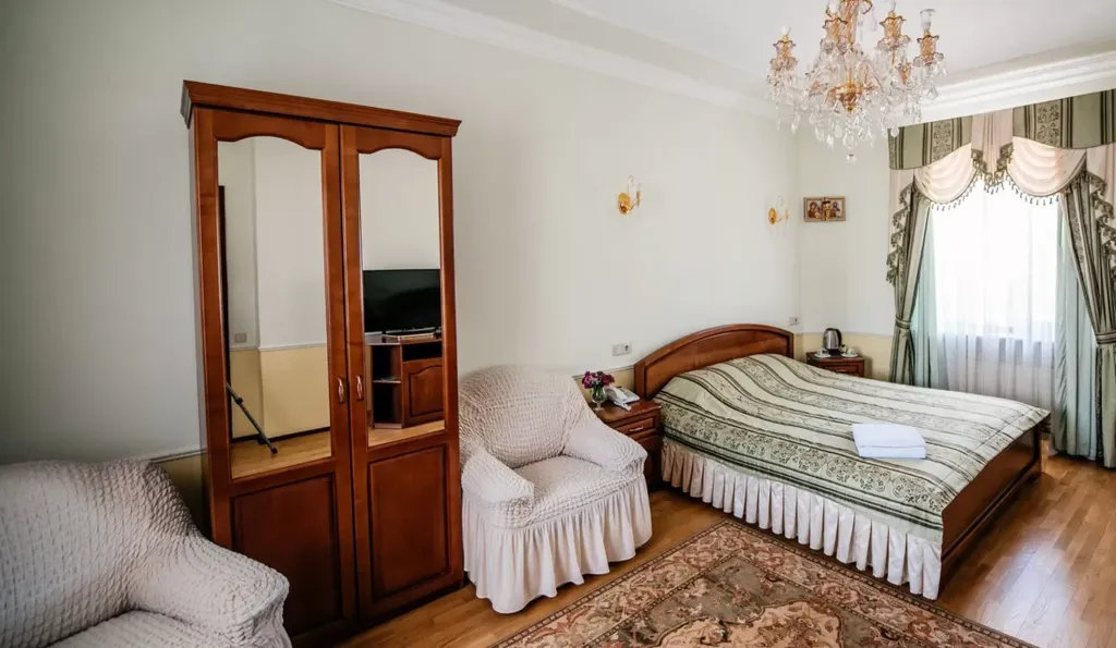 Квартира Полулюкс — аренда посуточно в Симферополь