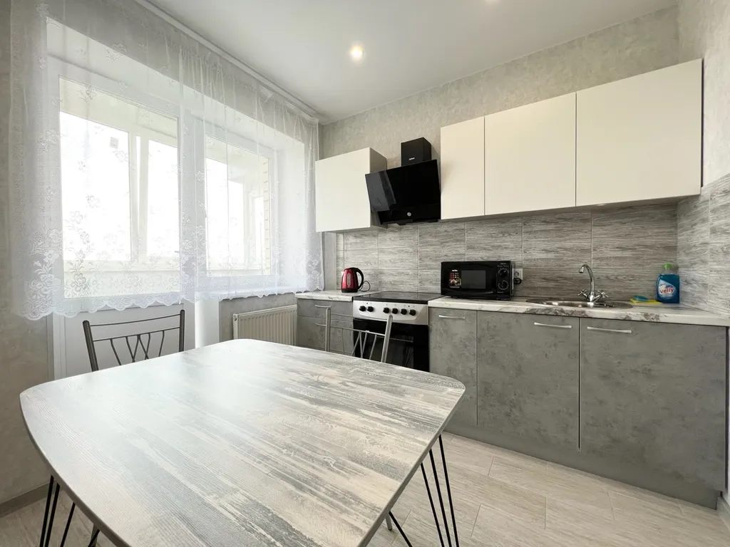 Уютная 1-я квартира возле ДК КТЗ