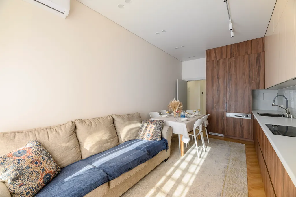 R house Mega Атакент