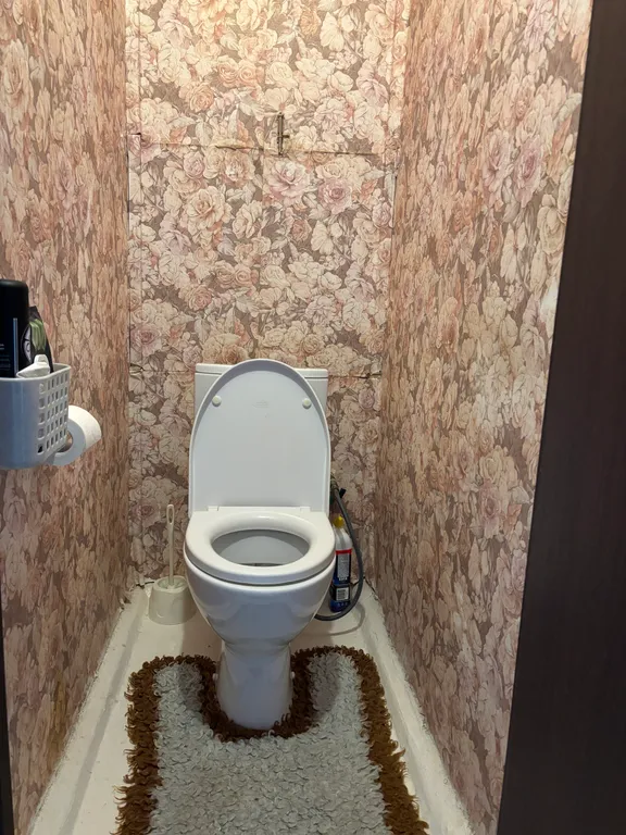 Комната в квартире с хозяином, место, где есть спальное место