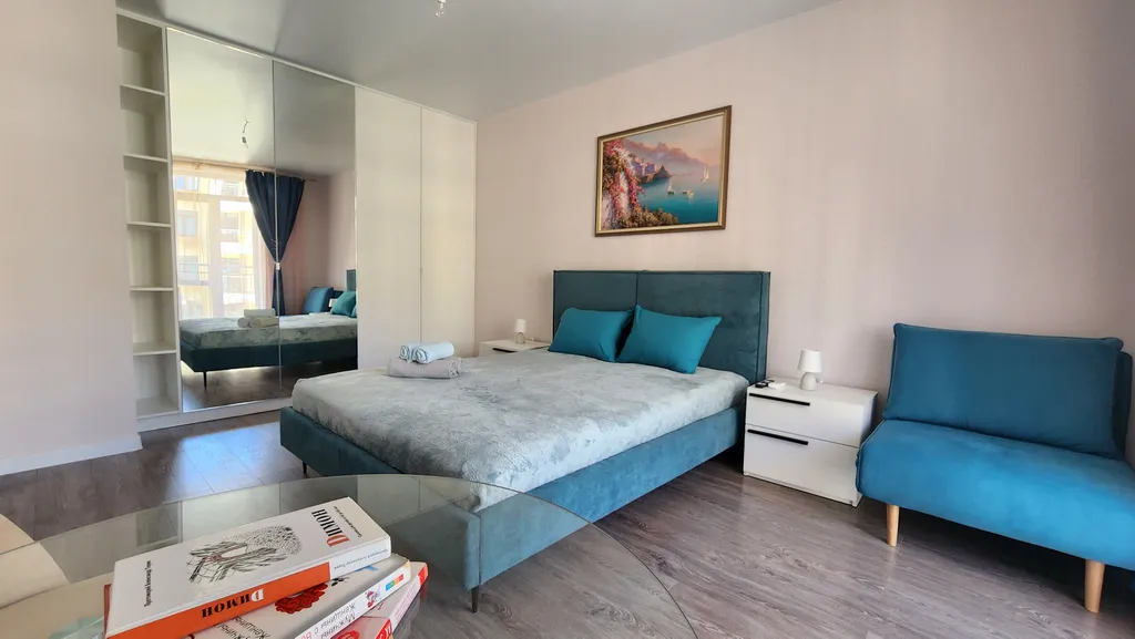 Шикарная двушка с двумя балконами