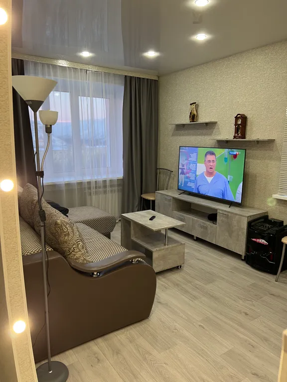 Уютная квартира в центре города — аренда посуточно в Кировск