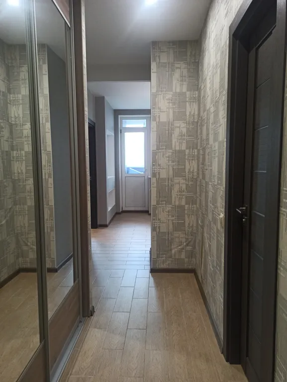 Шикарная 1-комнатная квартира с джакузи и гардеробной