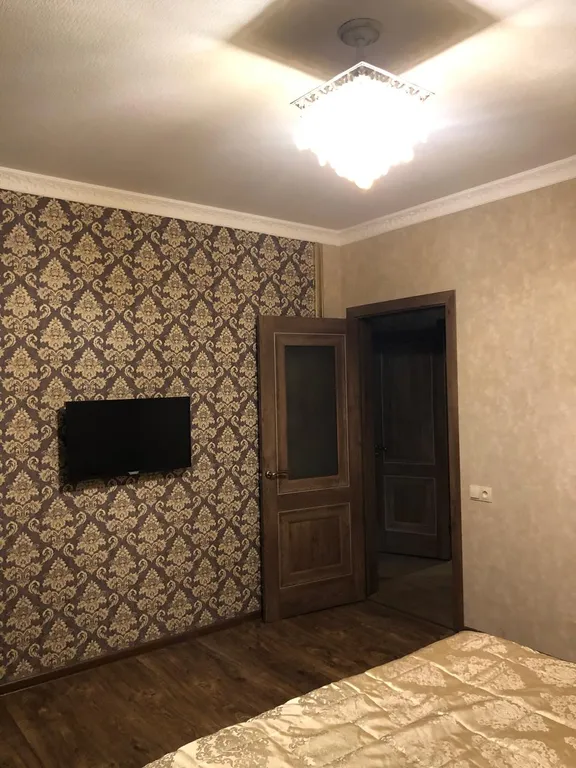 Квартира с дизайнерским ремонтом на выезде в Грузию и Верхний Ларс