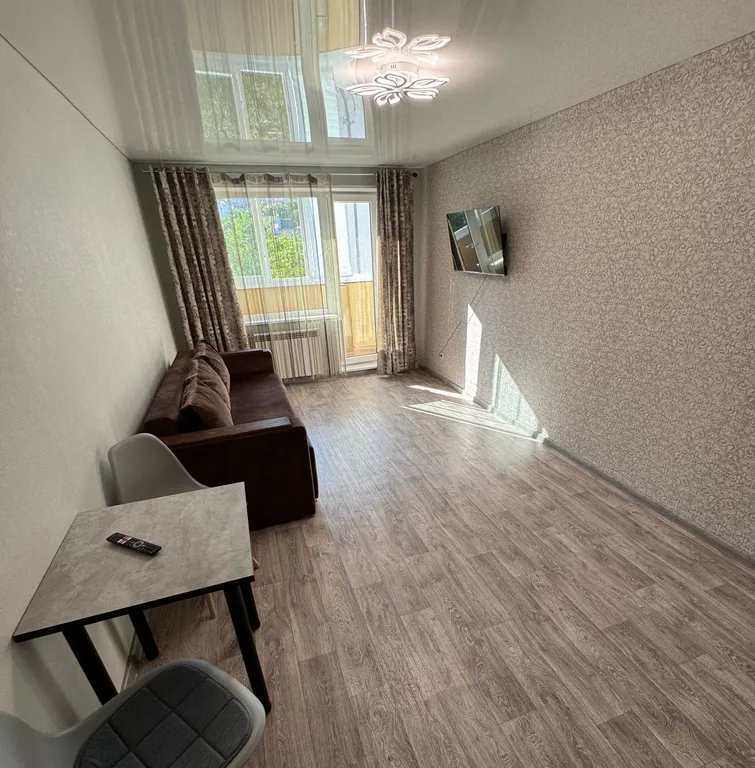 Уютная солнечная квартира в районе Золотого моста