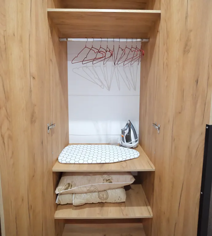 Двухэтажный дом с кухней