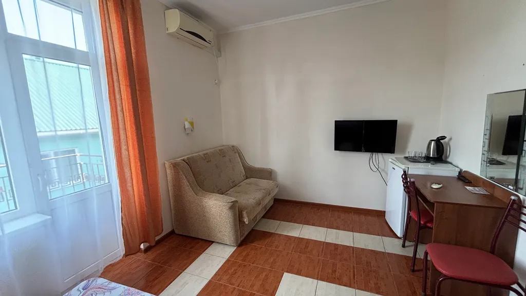 №16 четырёхместный номер с балконом