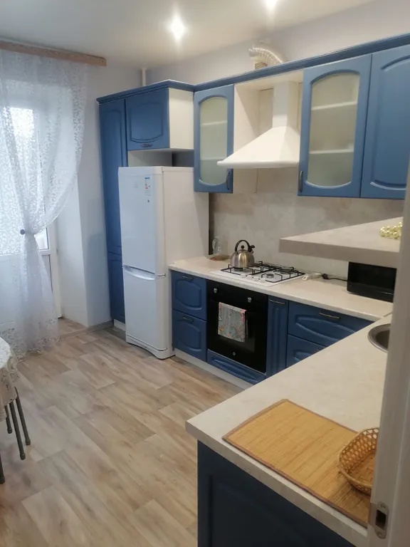 Просторная однушка в заволжском районе города+ новогодняя ёлочка