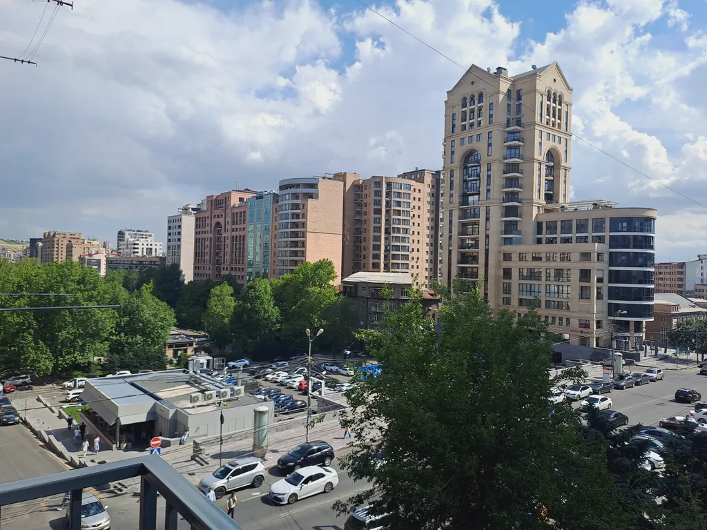 Квартира DanYan properties — аренда посуточно в Ереван