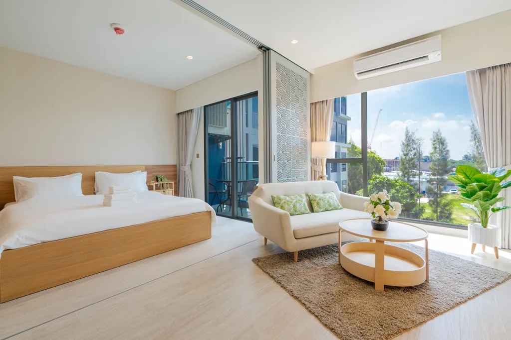 Laguna Lakeside residences apartment 1405