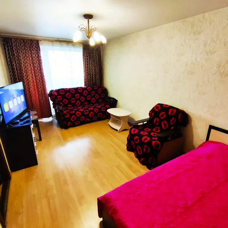 Квартира Уютная 3х комнатная квартира на проспекте Дзержинского 12 — Новосибирск