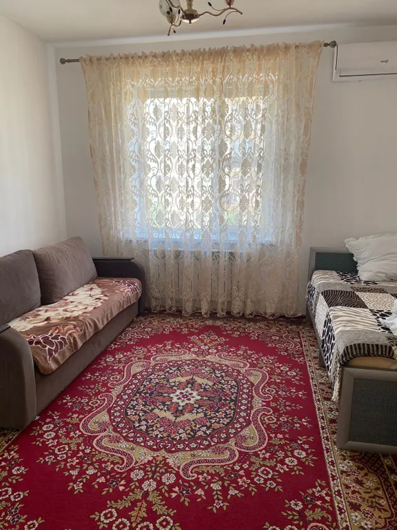 Пешком до моря 10-15 мин