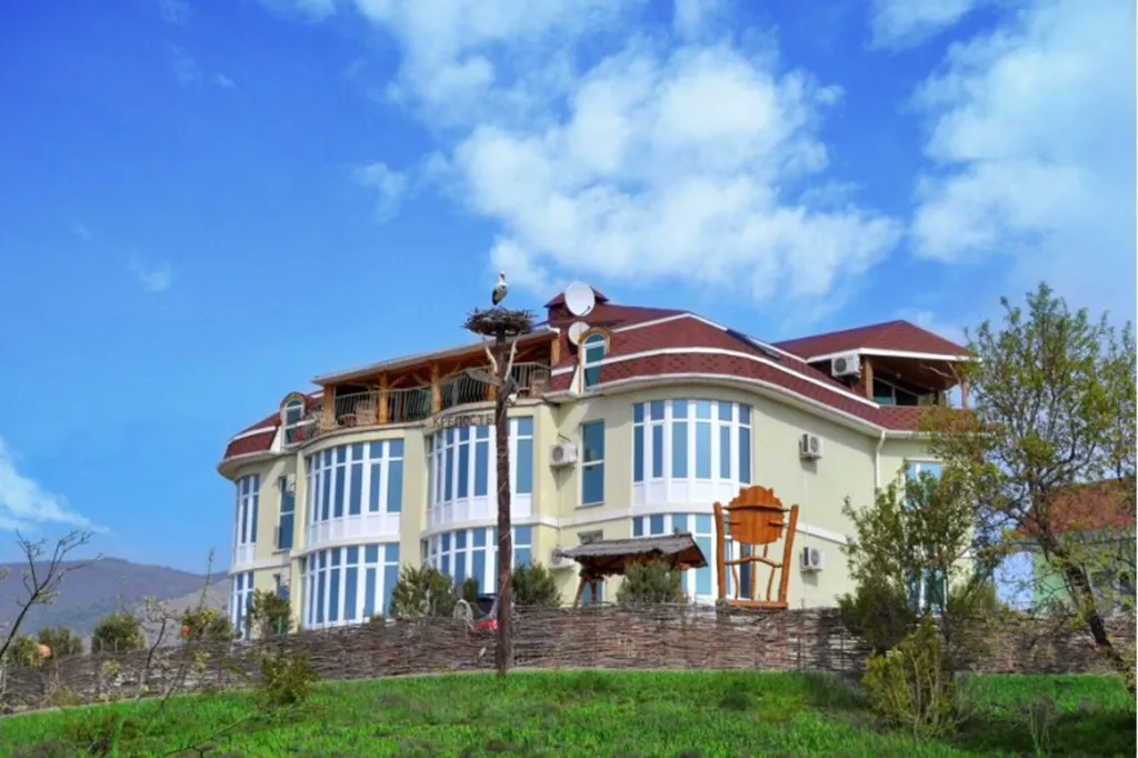 Воробьиное гнездо