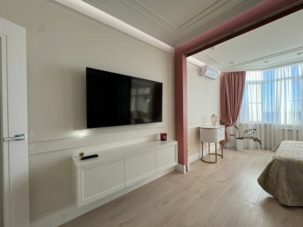 Квартира с новым ремонтом на центральной улице города