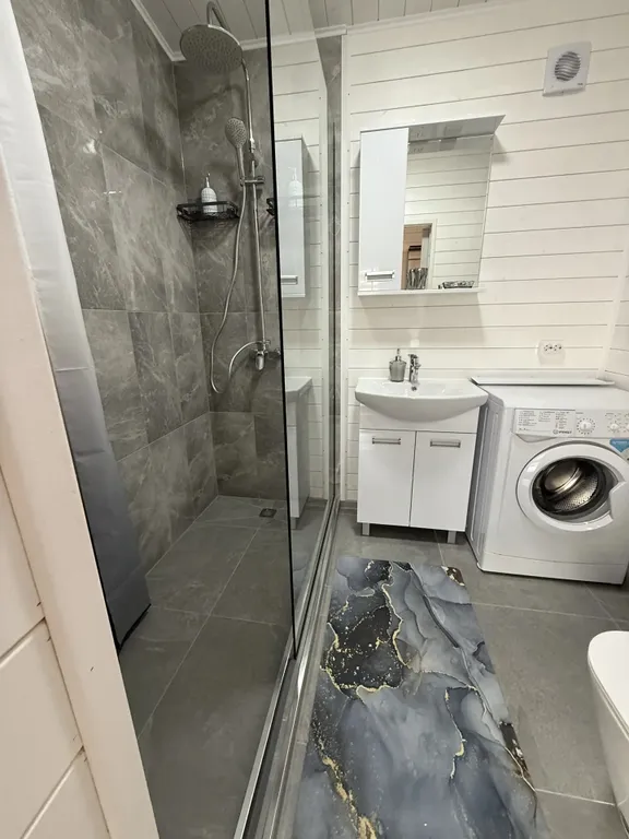 Уютный дом в черте города