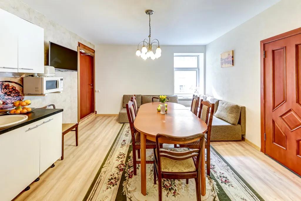 Art Square Apartment