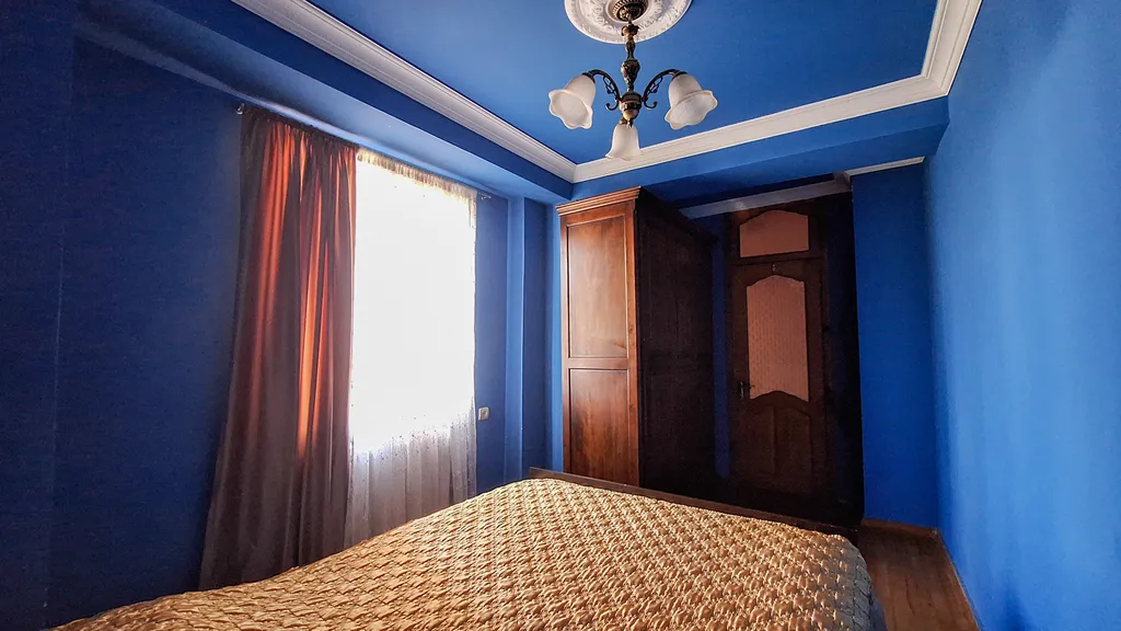 Море через дорогу