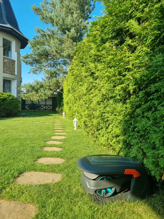 Вилла художника у моря с бассейном