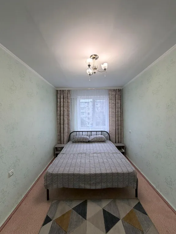 Свободна! Двухкомнатная квартира для спокойного отдыха в центре города