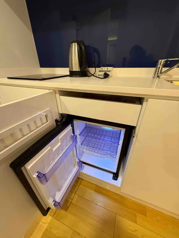 Студия с видом на море и горы