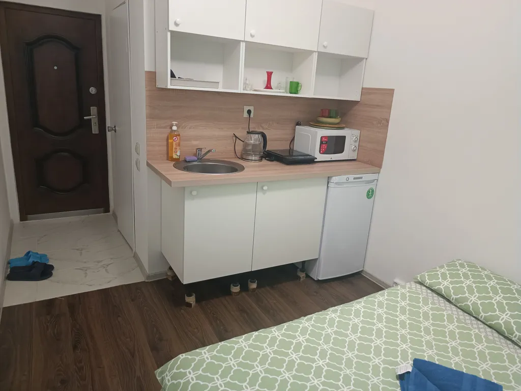 Маленькая студия с двуспальным диваном у станции МЦД-4 Железнодорожная