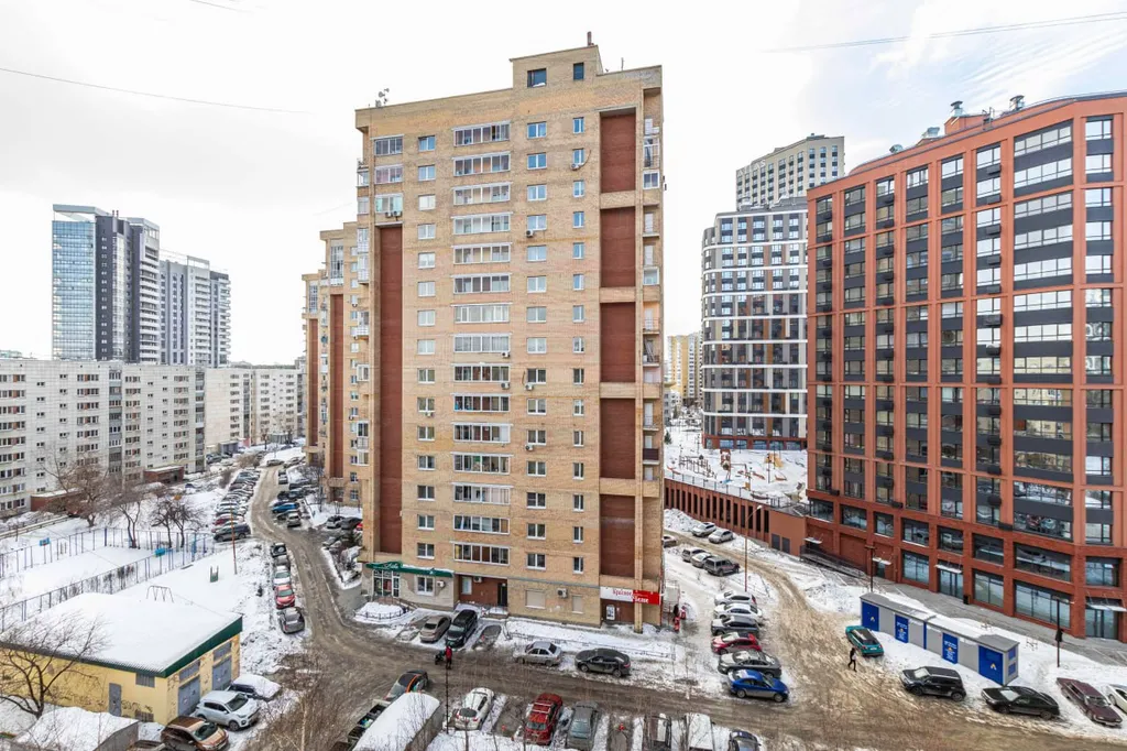 Квартира Просторная двухкомнатная квартира рядом с метро — Екатеринбург