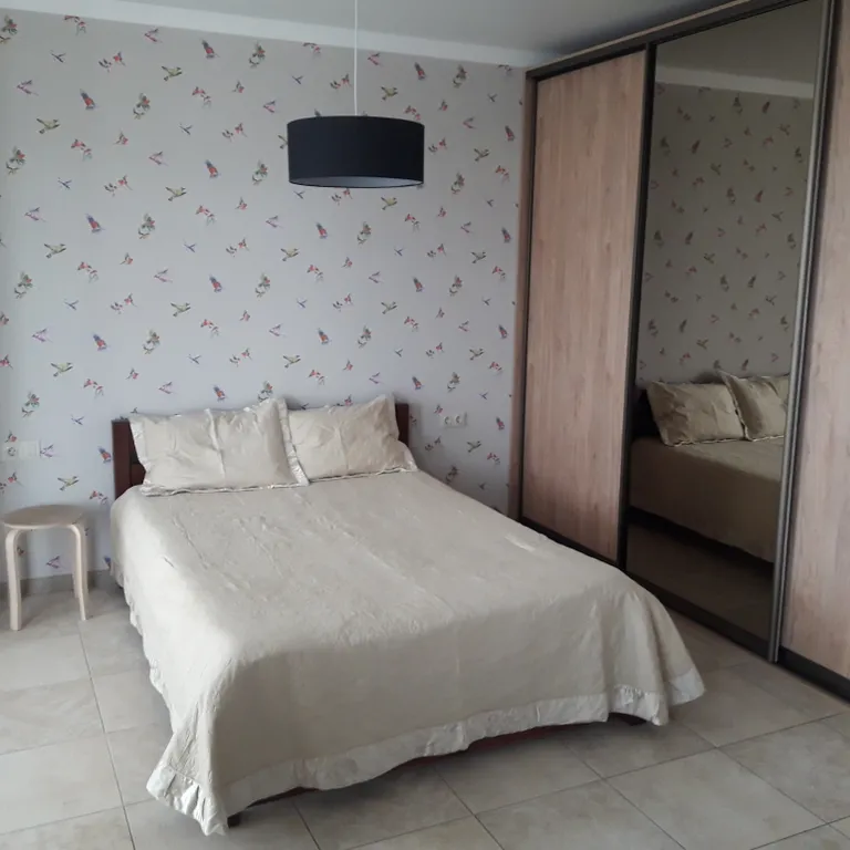 Светлые апартаменты в Солотче