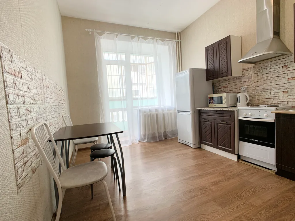 Двухкомнатная квартира напротив отеля Азия