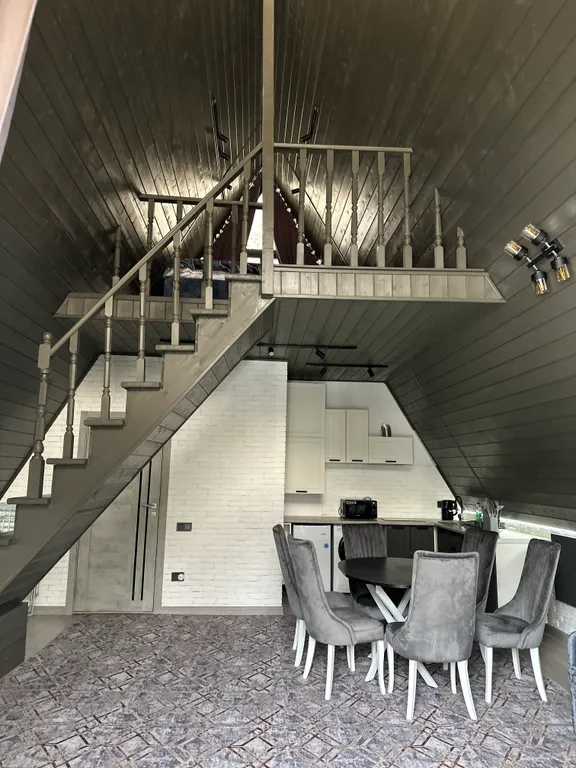 А-фрейм с видом на горы