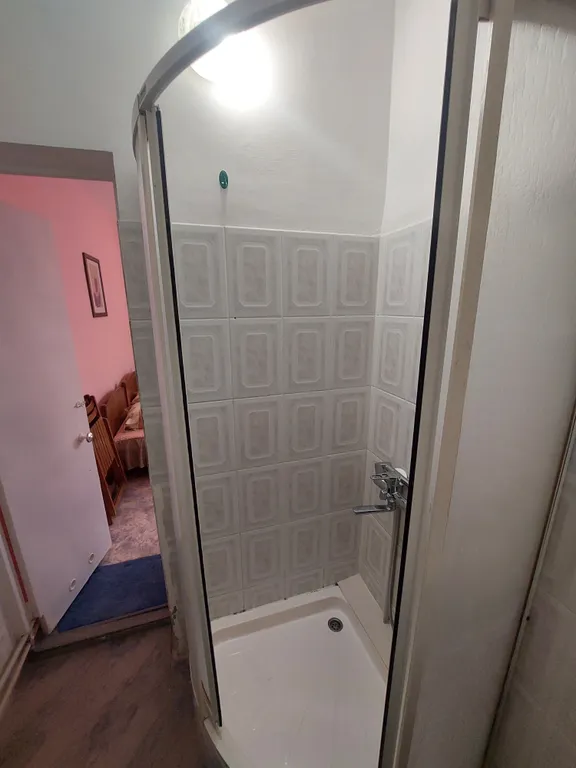 Уютный номер у моря с песчаным пляжем в шаговой доступности