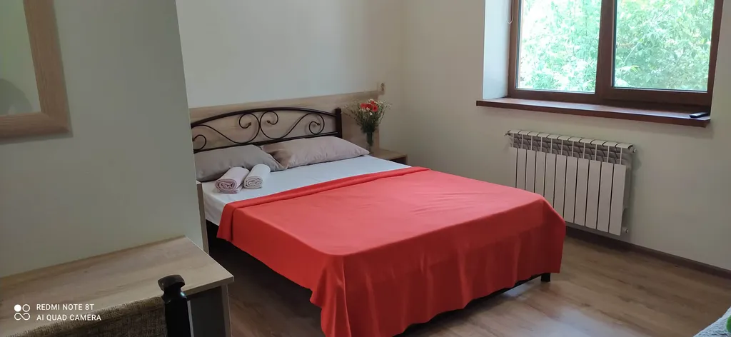 Дом для большой компании со своим двором