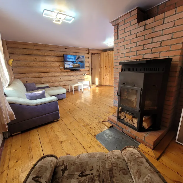 Дом на участке 40 сот.