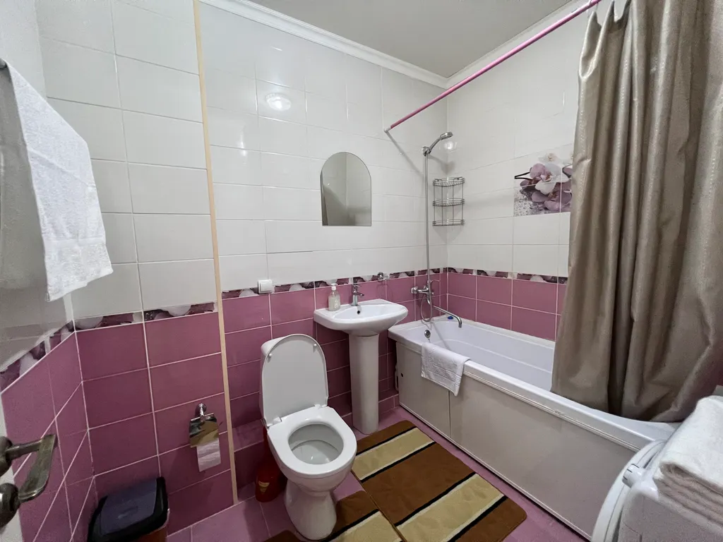 Уютная квартира напротив спорткомплекса Алматы Арена