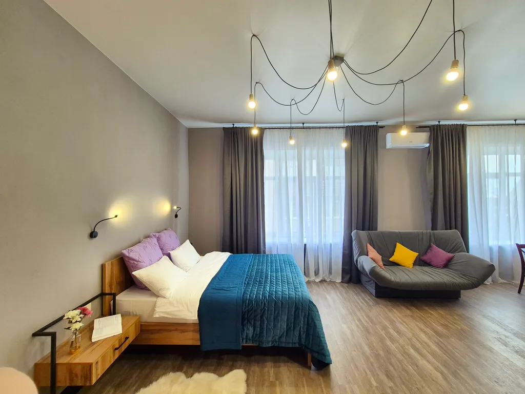 Современная студия в 10 минутах ходьбы от вокзалов