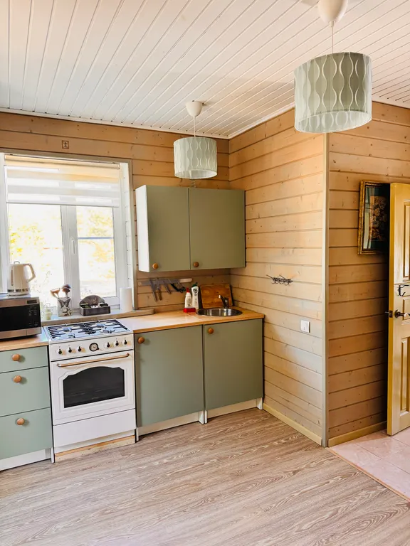 Коттедж Домик под соснами в Свирском — Лодейное Поле