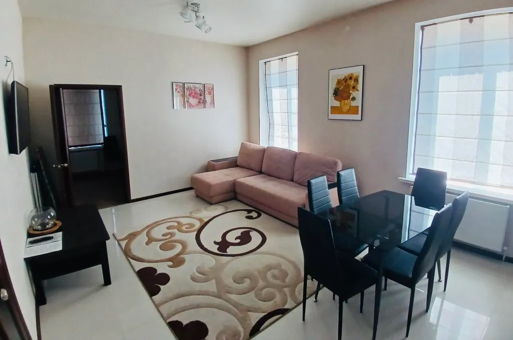 Уютная двухкомнатная квартира в центре города