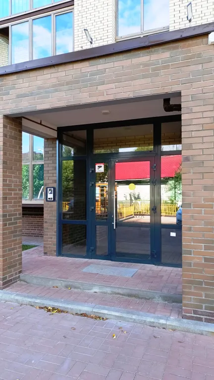 Атмосферная двухуровневая квартира с видом на Петропавловский парк