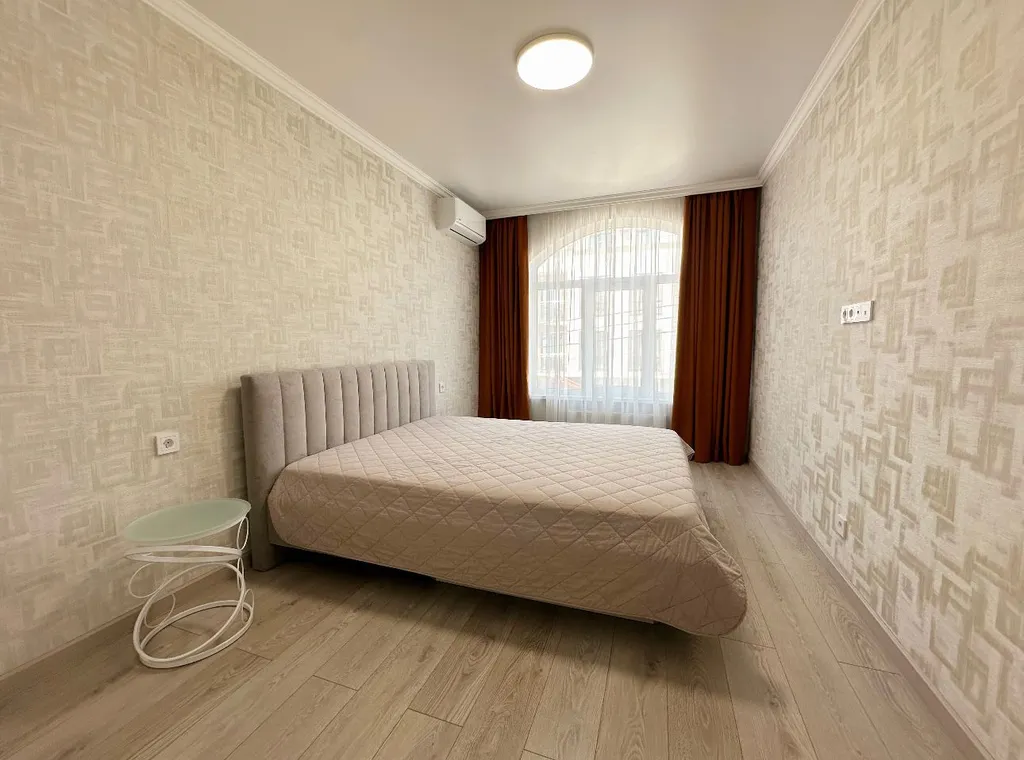 Современный коттедж вблизи дома