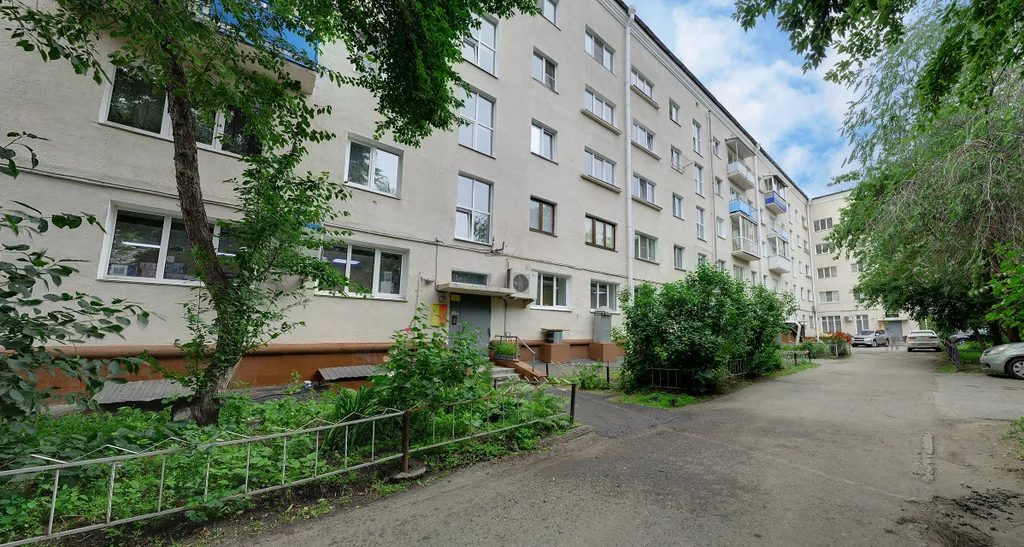 Квартира 2-комнатная Квартира — Омск