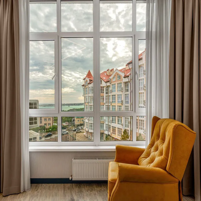 С видом на море