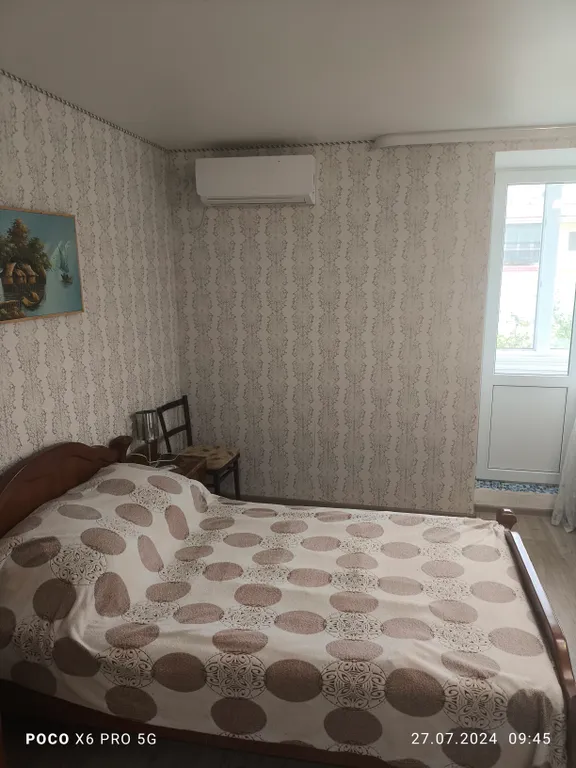 Отличная уютная квартира с евроремонтом — аренда посуточно в Орджоникидзе